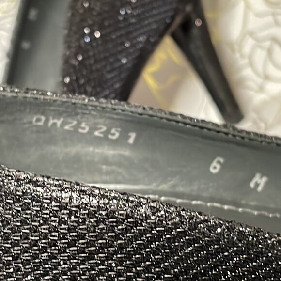 Stuart Weitzman Pinot Evening Pump Black Fabric shoes size 6 - Picture 6 of 9